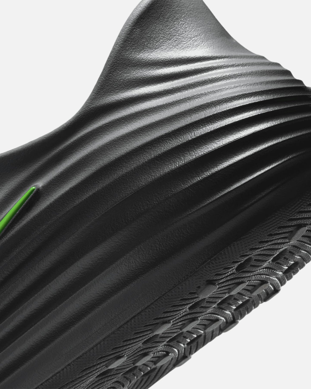 Nike ReactX Rejuven8 Black/Yellow