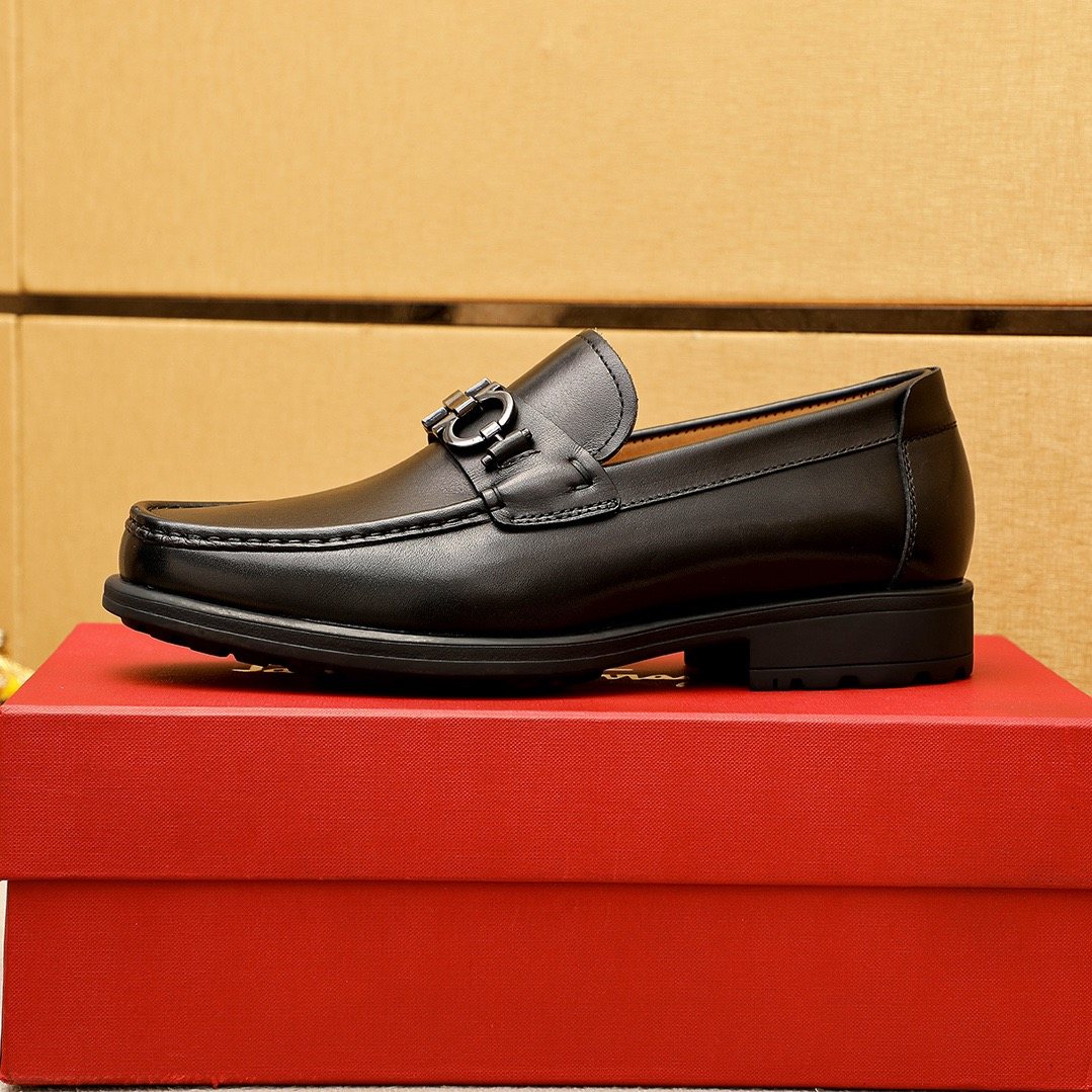 Ferragamo Black Bit Loafers
