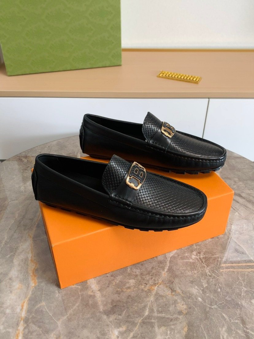 Men's Textured Ornament Loafers